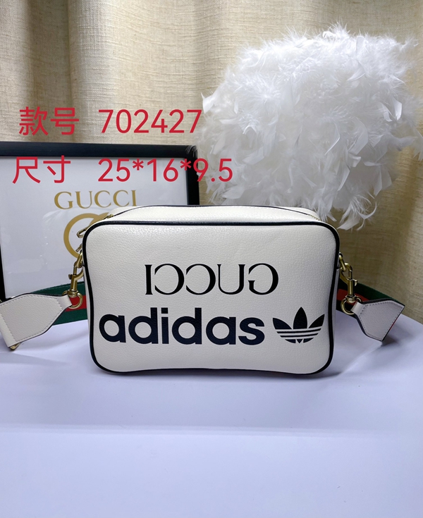 激安グッチバッグコピー正面デザイン
